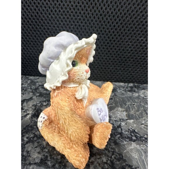 Cute Ceramic Cat Figurines Holding Rose Pink Bow & Green Striped Basket Set - Picture 15 of 16